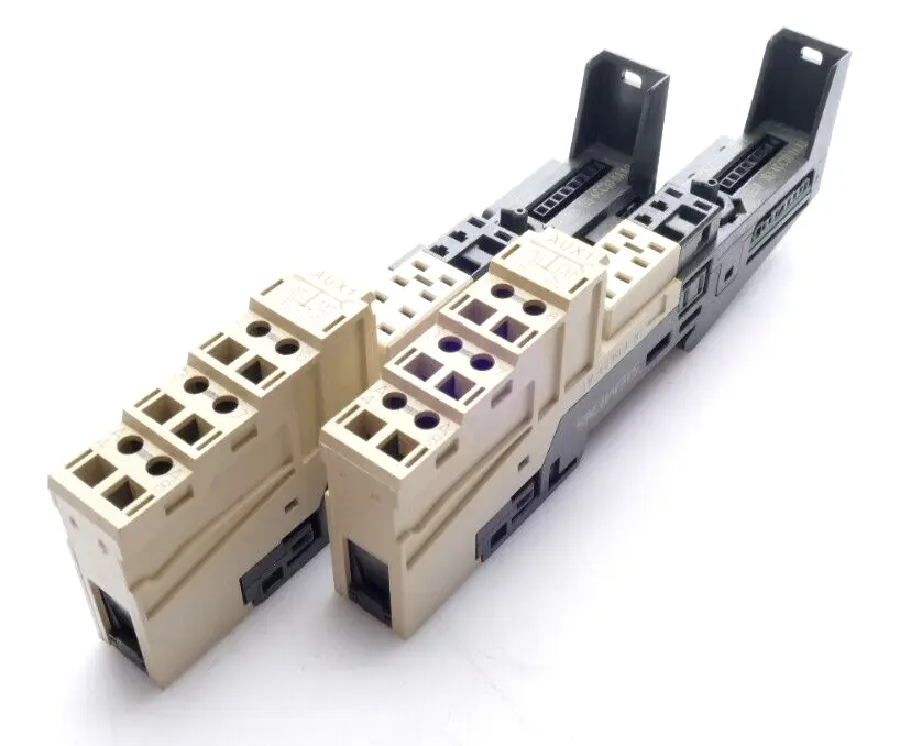 Produktfoto 1 von 2x Siemens Terminalmodul 6ES7 193-4CC30-0AA0 | E:02 | 6ES7193-4CC30-0AA0