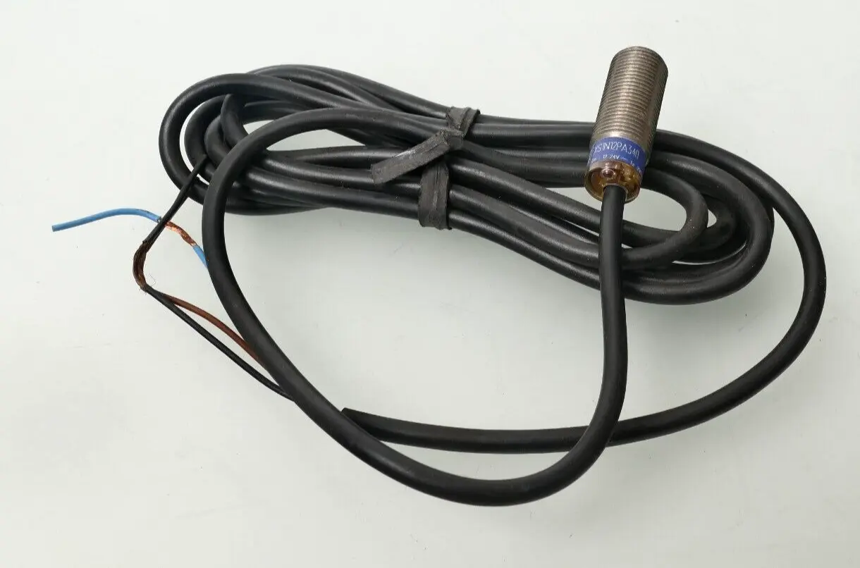 Produktfoto 1 von Telemecanique Induktiver Näherungssensor XS1N12PA340