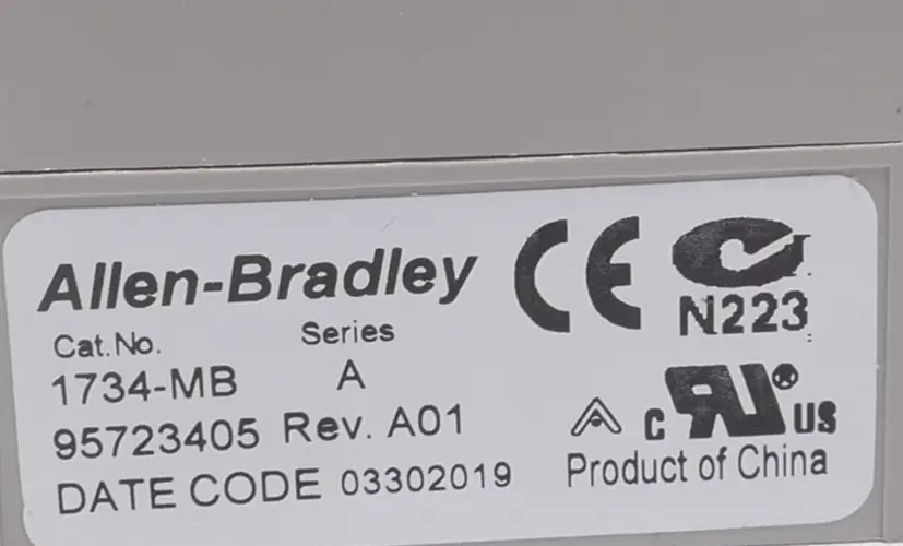 Produktfoto 1 von 3x Allen-Bradley Anschlussmodul | Ser:A Rev:A01 | 1734-MB