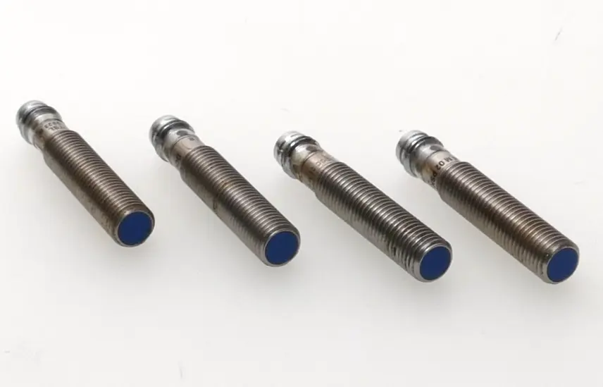 Produktfoto 1 von 4x Di-Soric Induktiver Sensor | DCC 08 M 02 PSK-TSL