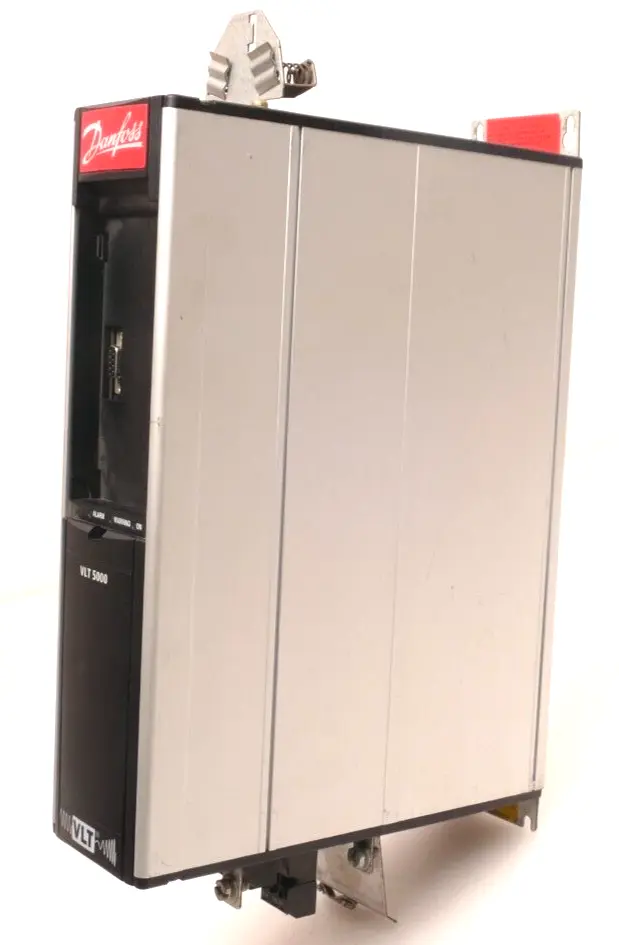 Produktfoto 1 von Danfoss VLT5000 Frequenzumrichter VLT5003PT5B20STR3DLF10A00C0 | 175Z0545