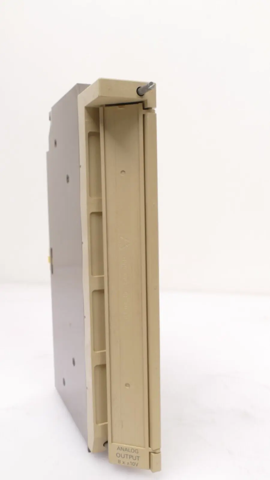 Produktfoto 1 von Siemens SIMATIC S5 Analog Output 6ES5470-7LC12 | E:03 | 6ES5 470-7LC12