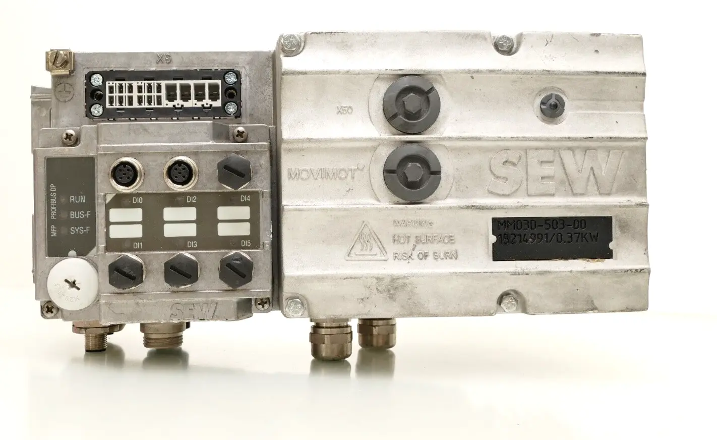 Produktfoto 1 von SEWEurodrive Feldverteiler 0,37KW MFP32D/MM03D-503-00/Z27F | 18214991