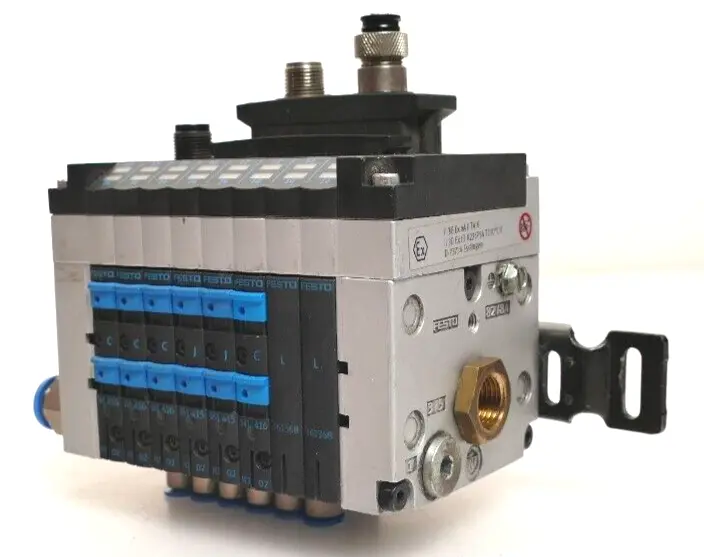 Produktfoto 1 von Festo 18200 CPV10-VI Ventilinsel 165809 CPV10-DI01-8 + 533118 FBA-2-M12-5pol-RK