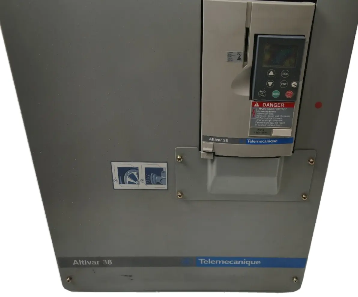 Telemecanique Altivar 38 Frequenzumrichter 90kW/125HP | ATV38HC10N4X
