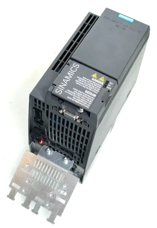 Produktfoto 1 von Siemens SINAMICS G120C | 6SL3 210-1KE21-3AP0 | V.:A02/V4.4 | 6SL3210-1KE21-3AP0