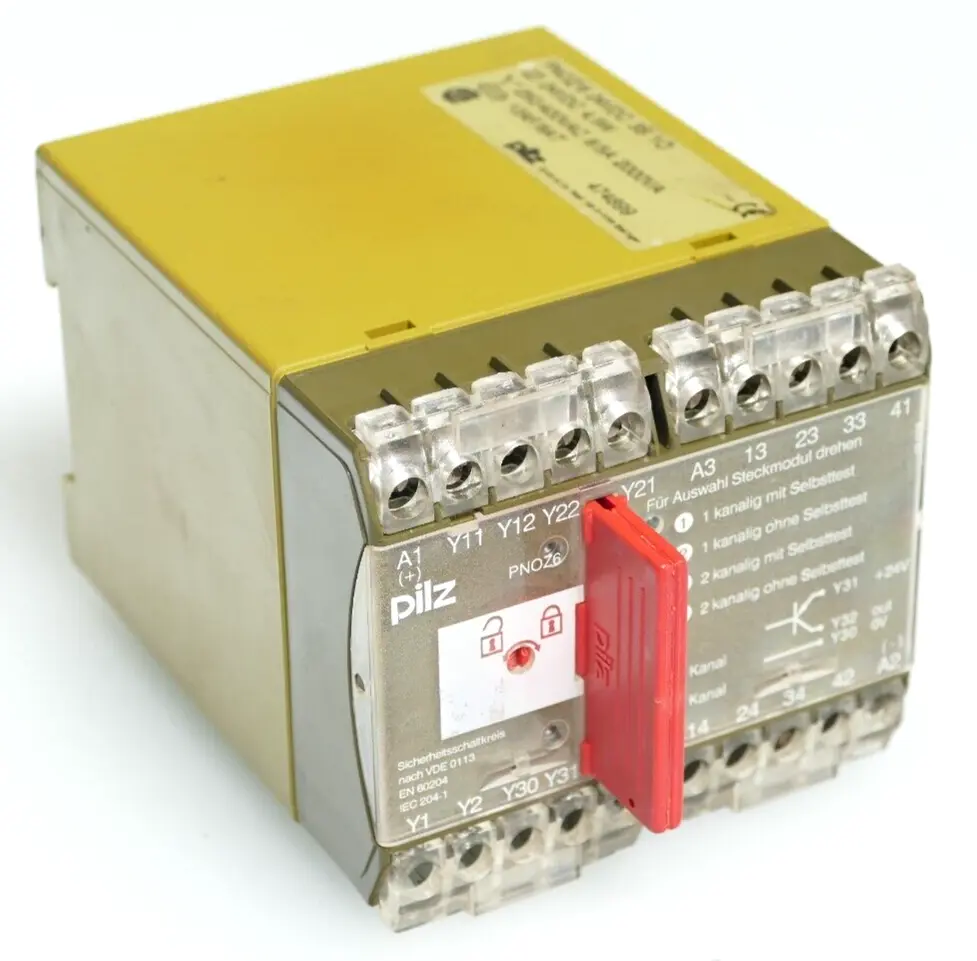 Produktfoto 1 von Pilz Sicherheitsrelais PNOZ/6 24VDC 3S 1Ö | 474899