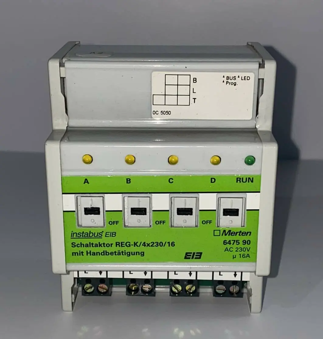 Merten Schaltaktor REG-K/4x230/16