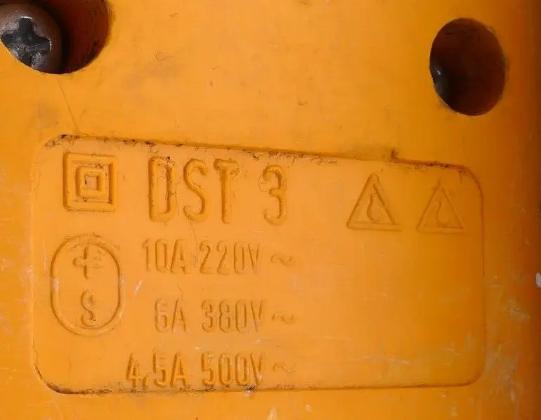 Produktfoto 1 von Demag Steuerflasche 10A 220V 6A 380V 4,5A 500V | DST 3