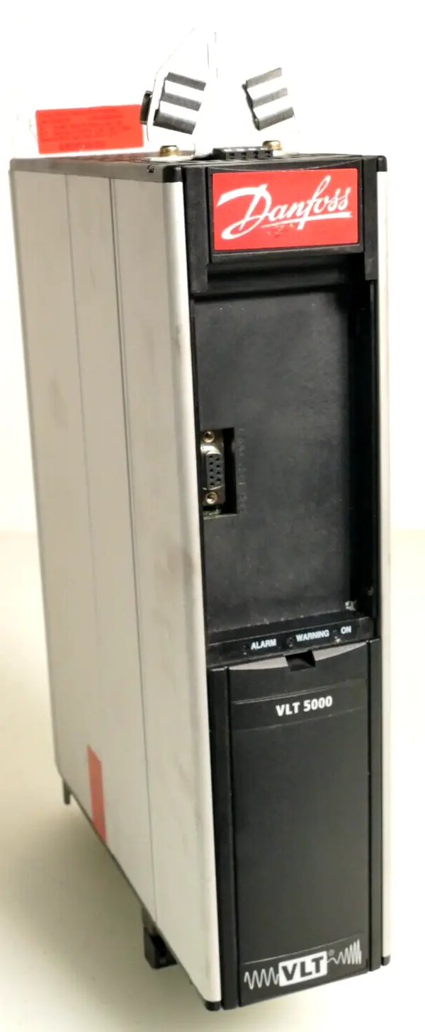 Produktfoto 1 von Danfoss VLT5000 Frequenzumrichter VLT5001PT5B20STR3D0F10A00C0 | 175Z0530