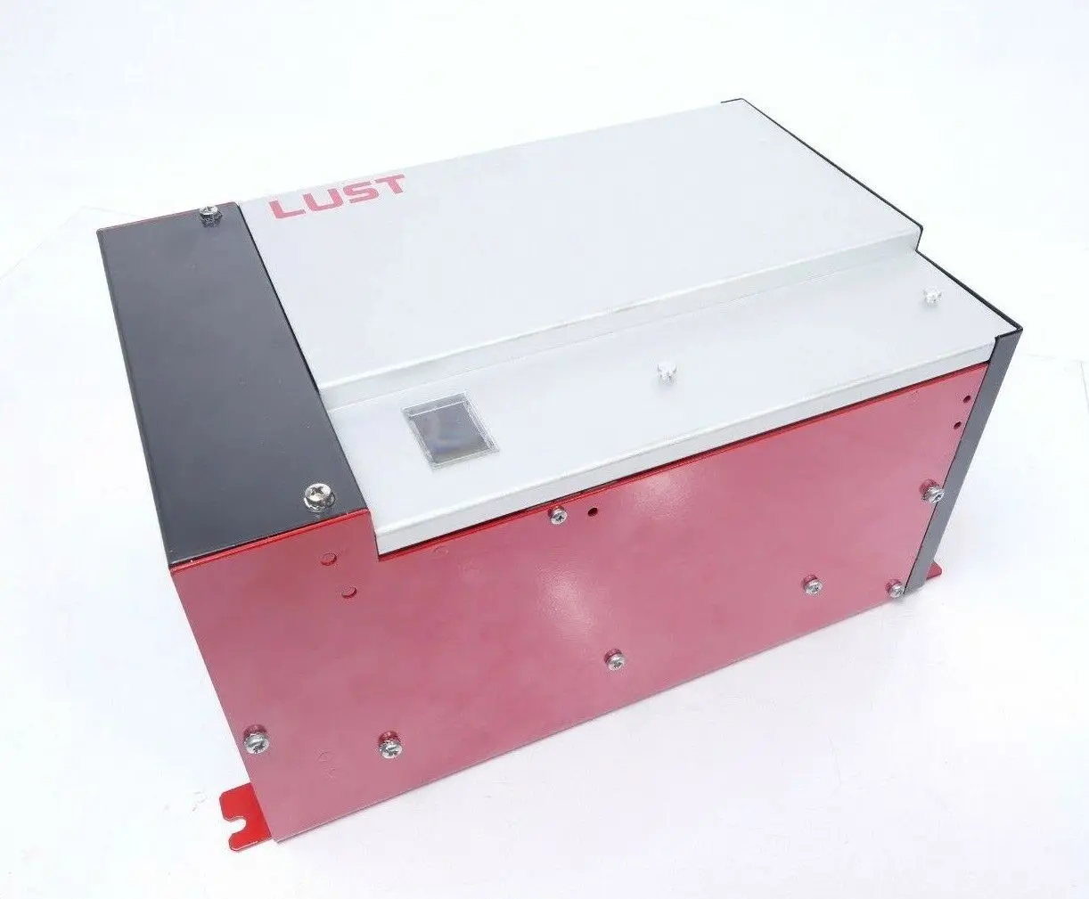 Produktfoto 1 von Lust Antriebstechnik Frequenzumrichter 4kW | VF1410, KP0