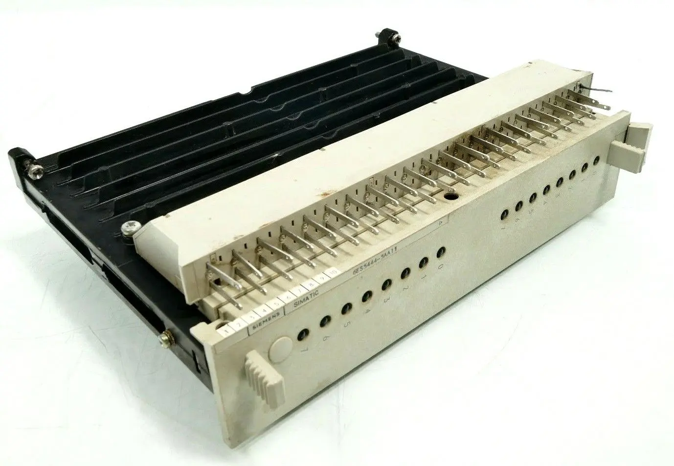 Produktfoto 1 von Siemens SIMATIC S5 Digitalausgabe 6ES5 444-5AA11 | E:01 | 6ES5444-5AA11