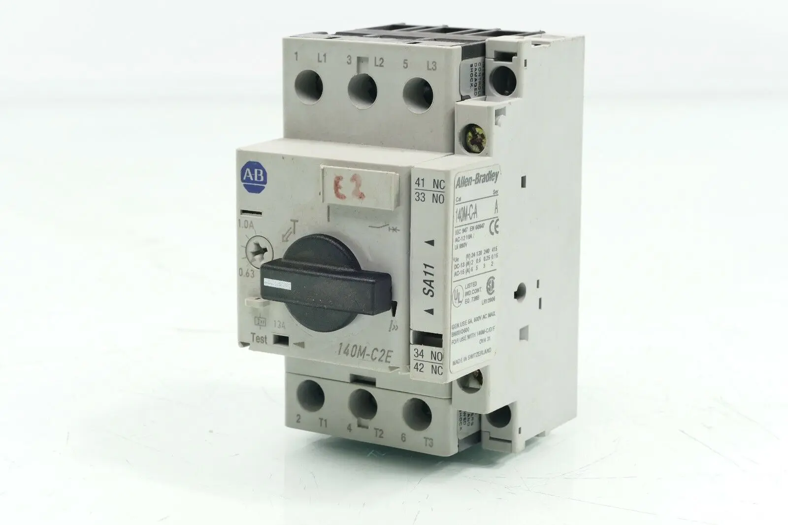 Produktfoto 1 von Allen-Bradley Motorschutzschalter 140M-C2E-B10 + Hilfsschalterblock | 140M-C-A