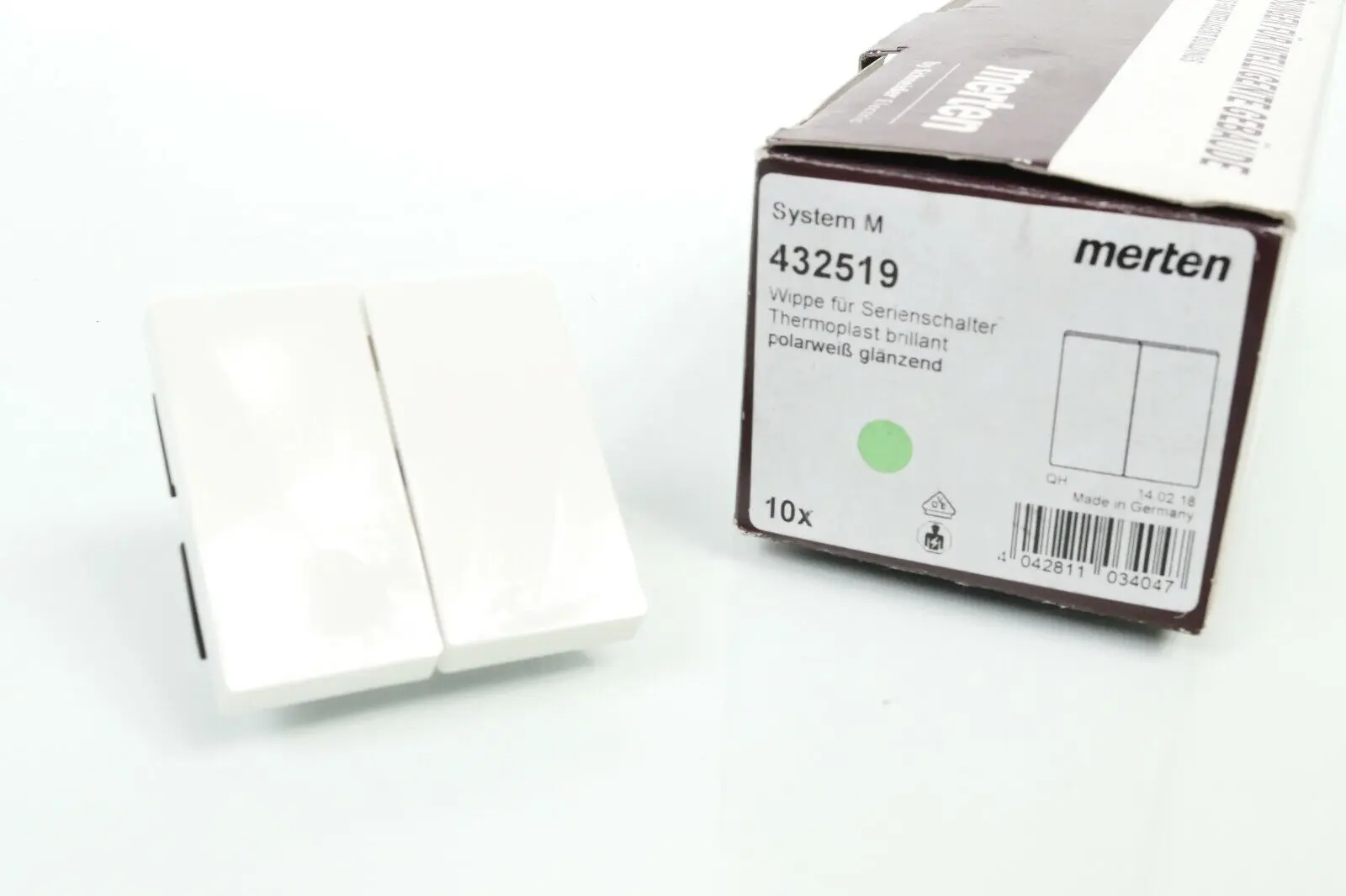 Produktfoto 1 von Merten System M Wippe für Serienschalter Thermoplast brillant polarweiß | 432519