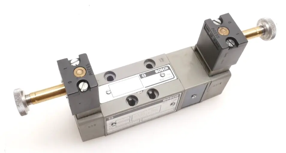 Produktfoto 1 von Bosch Pneumatikventil 0 820 027 102 | 0820027102