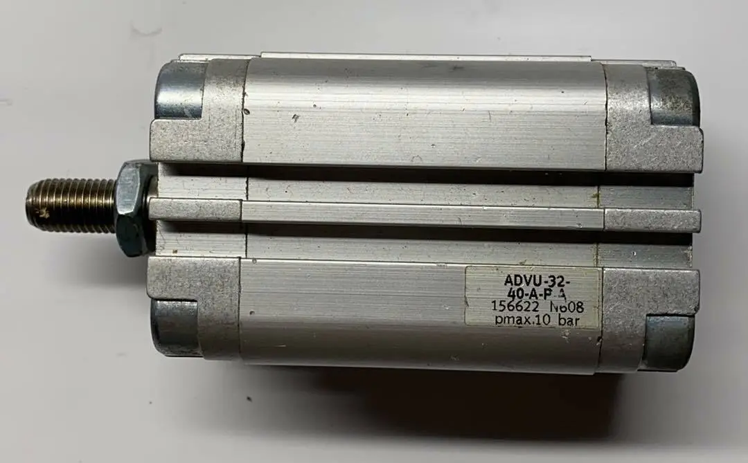 Produktfoto 1 von Festo Kompaktzylinder ADVU-32-40-A-P-A | 156622