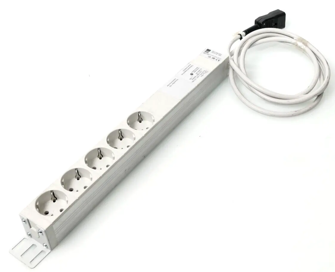 Produktfoto 1 von Rittal Steckdosenleiste im Aluminiumkanal | DK 7240.230