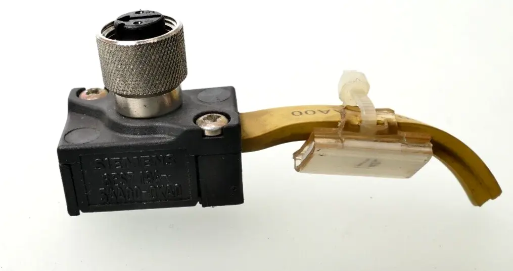 Produktfoto 1 von Siemens SIMATIC Anschlussstecker 6ES7 194-5AA00-0XA0 | 6ES7194-5AA00-0XA0