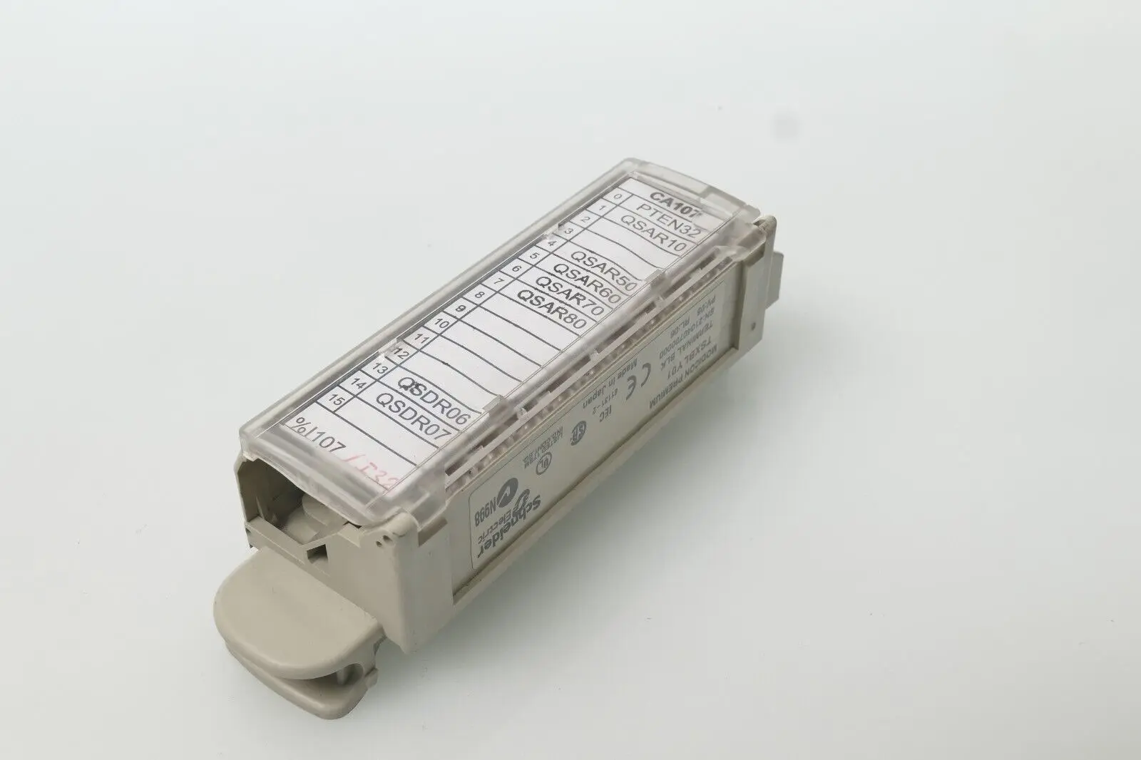 Produktfoto 1 von Schneider Electric MODICON PREMIUM Terminal Block | PV:05 RL:06 | TSXBLY01