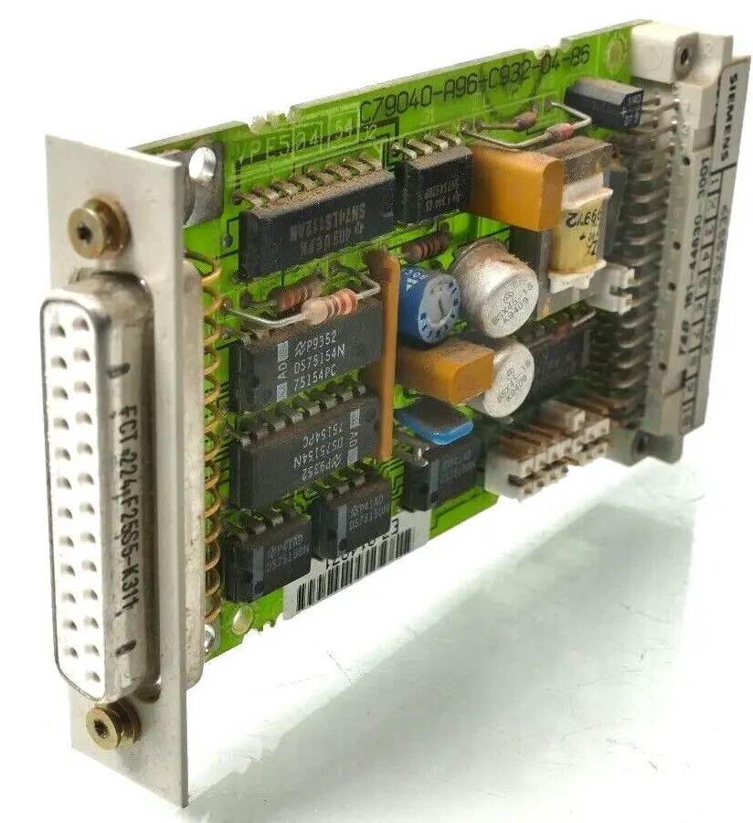 Produktfoto 1 von 2x Siemens SIMATIC S5 Schnittstellenmodul 6ES5 752-0AA22 | E:02 | 6ES5752-0AA22