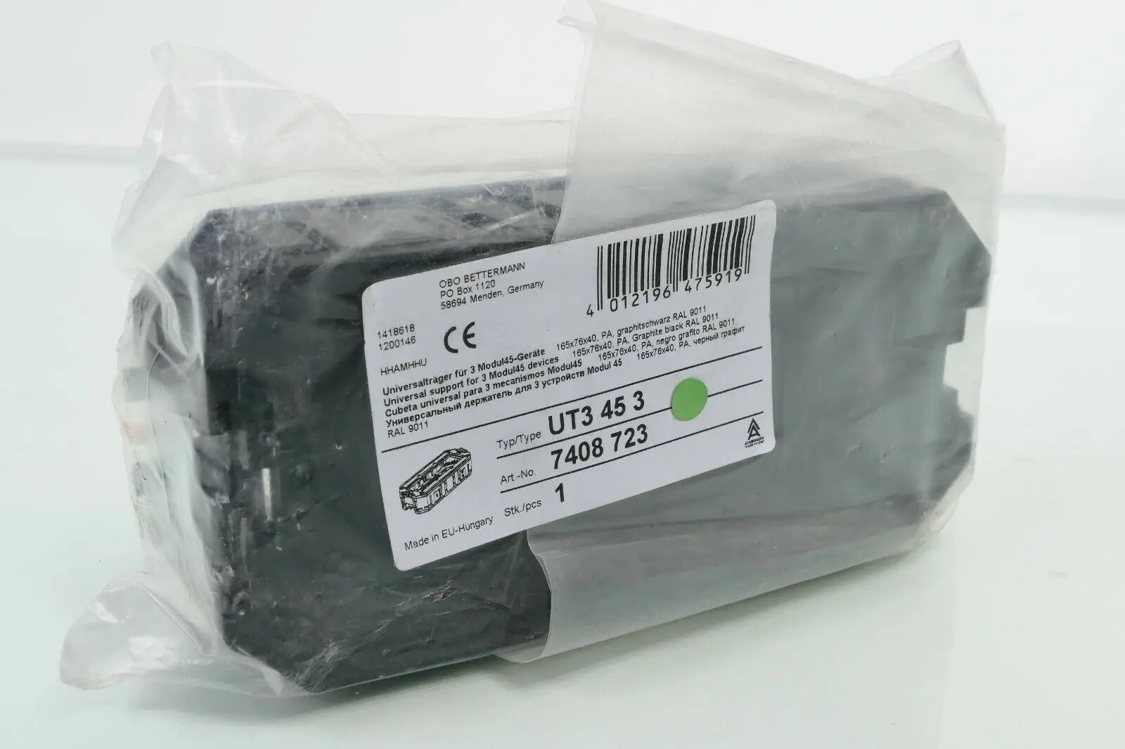 Produktfoto 1 von OBO Bettermann UT3453 Universalträger für 3 Modul45-Geräte | 7408723 | UT3 45 3