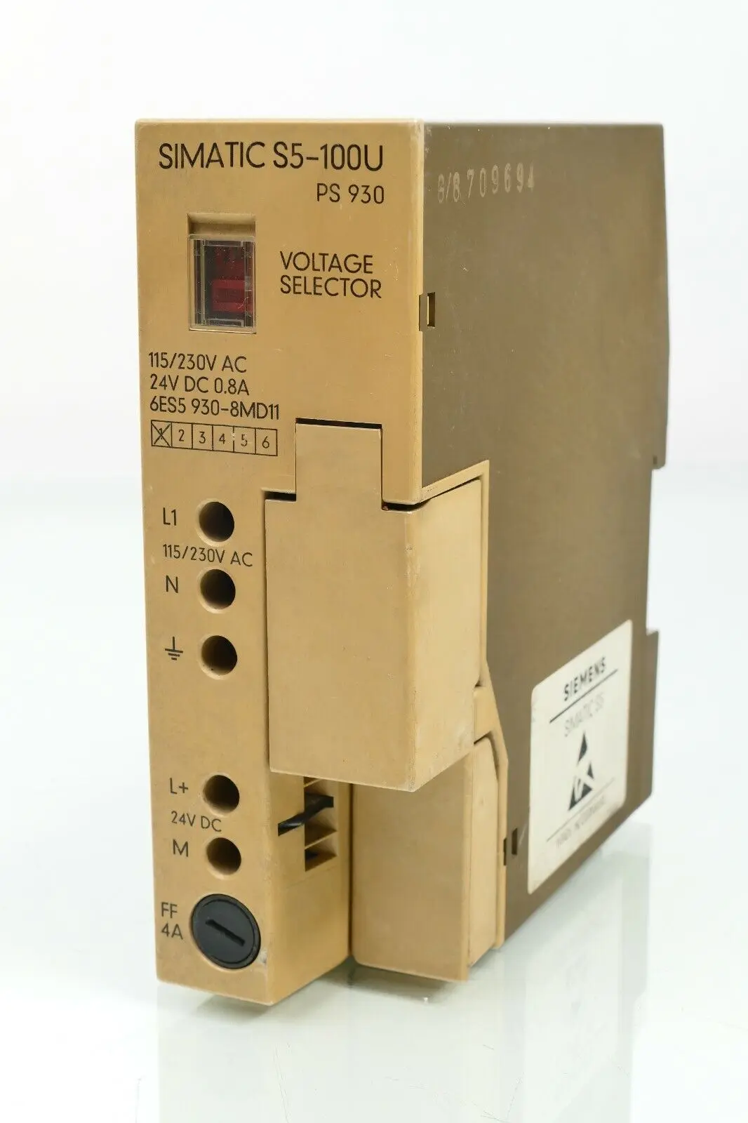 Produktfoto 1 von Siemens SIMATIC S5-100U Stromversorgung 6ES5 930-8MD11 | E:01 | 6ES5930-8MD11