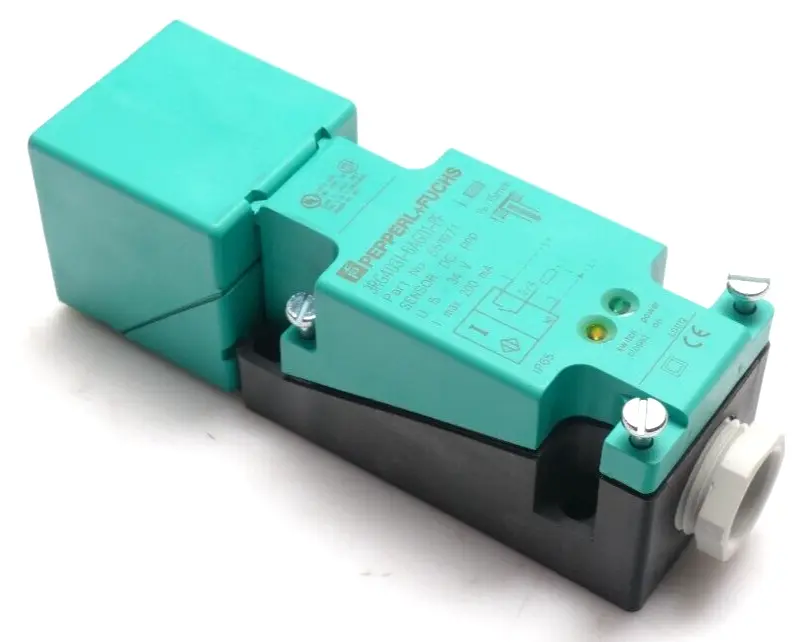 Produktfoto 1 von Pepperl + Fuchs Induktiver Näherungsschalter 3RG4031-6AG01-PF | 551971