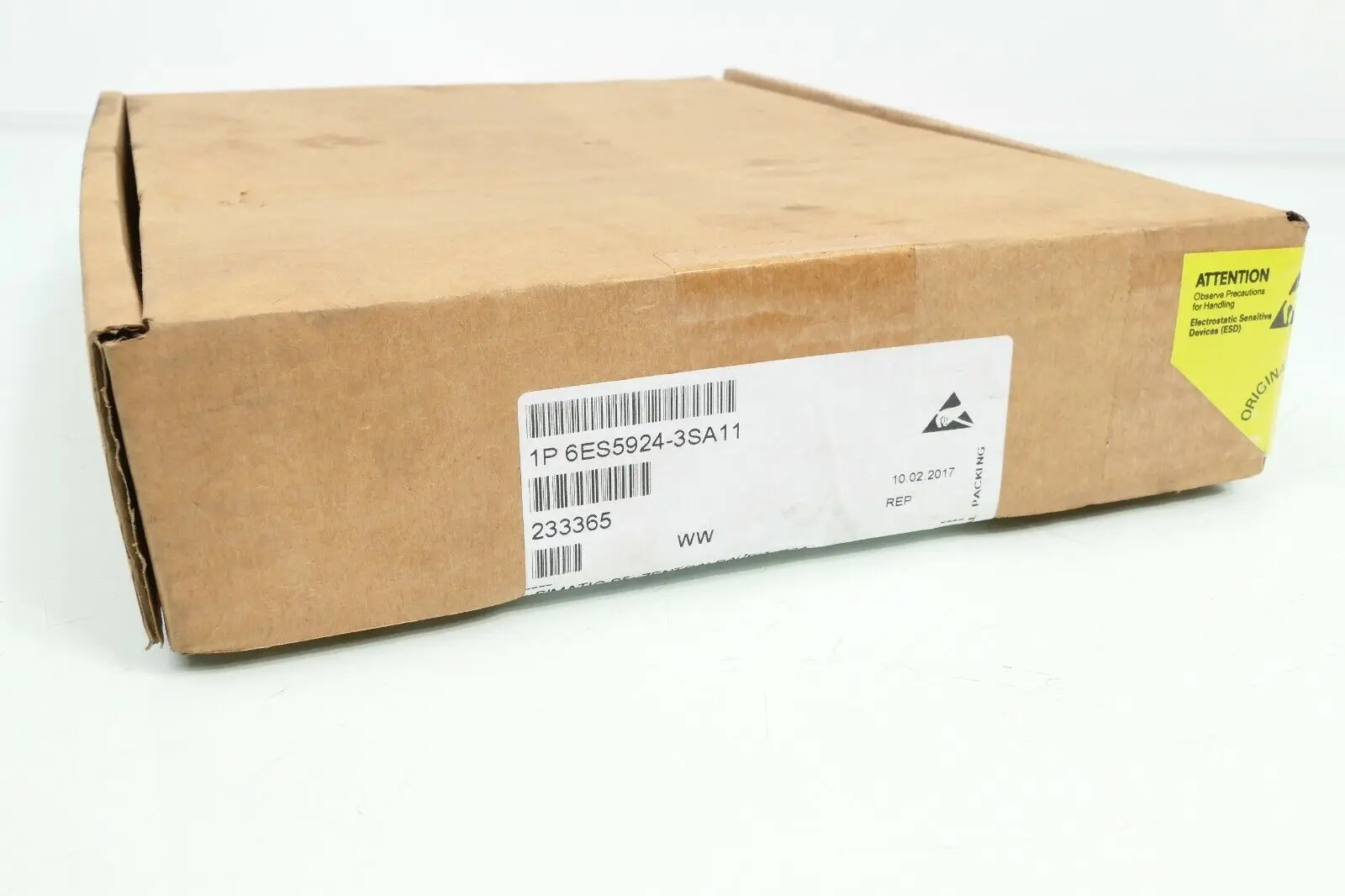 Produktfoto 1 von Siemens Simatic S5 Zentralbaugruppe 6ES5924-3SA11 | 6ES5 924-3SA11