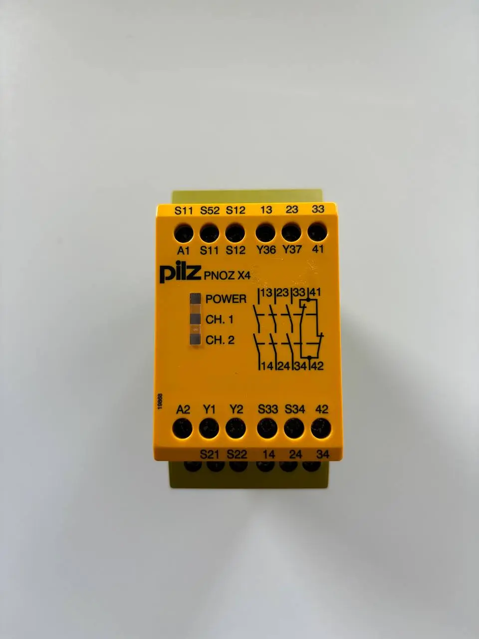 Produktfoto 1 von Not-Aus-Schaltgerät PNOZ X4 24VDC 3n/o 1n/c
