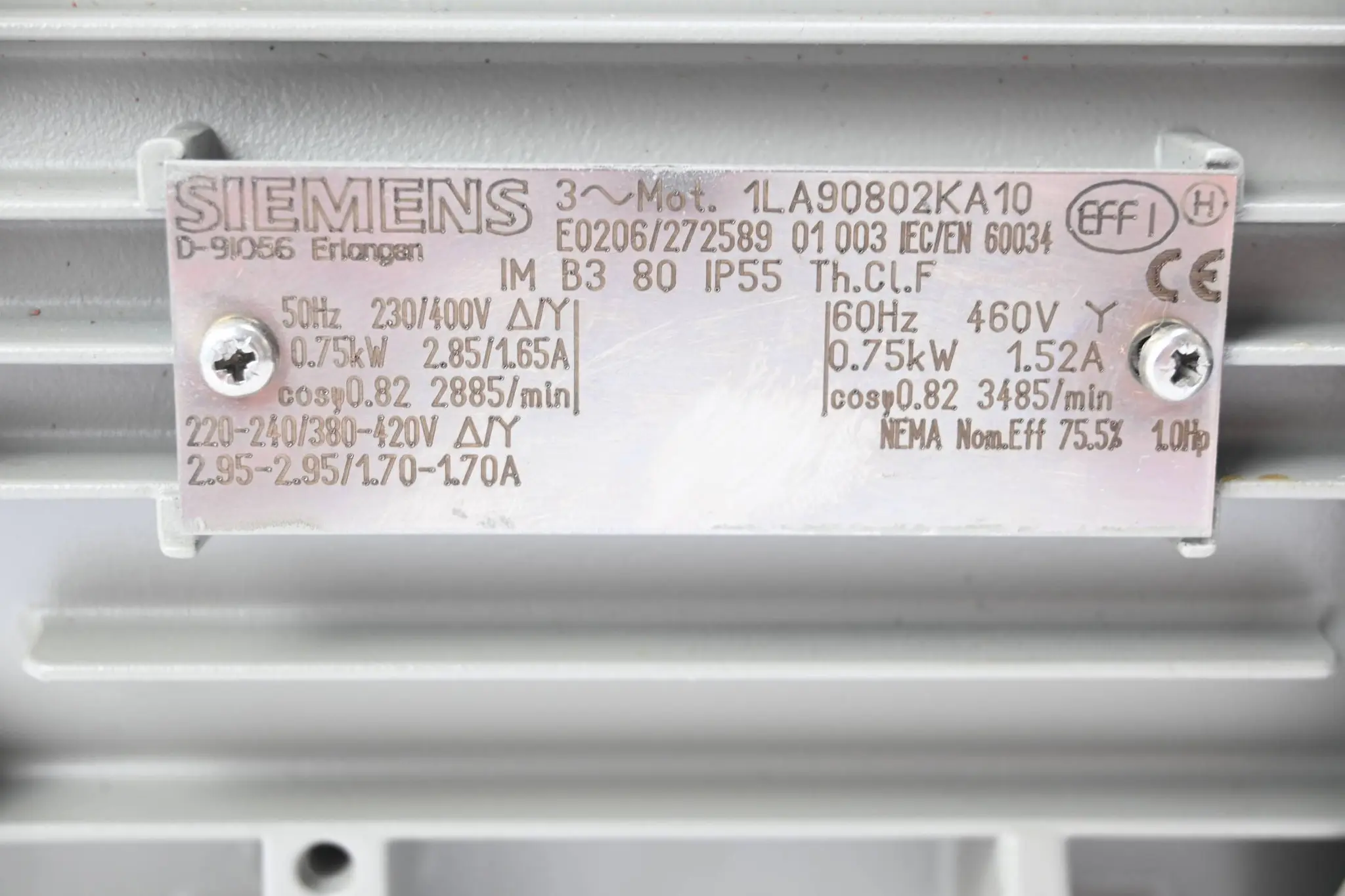 Produktfoto 1 von Siemens 3~ Motor 1LA9080-2KA10 ( 1LA9 080-2KA10 ) 0,75kW 2,85/1,65A 2885/min