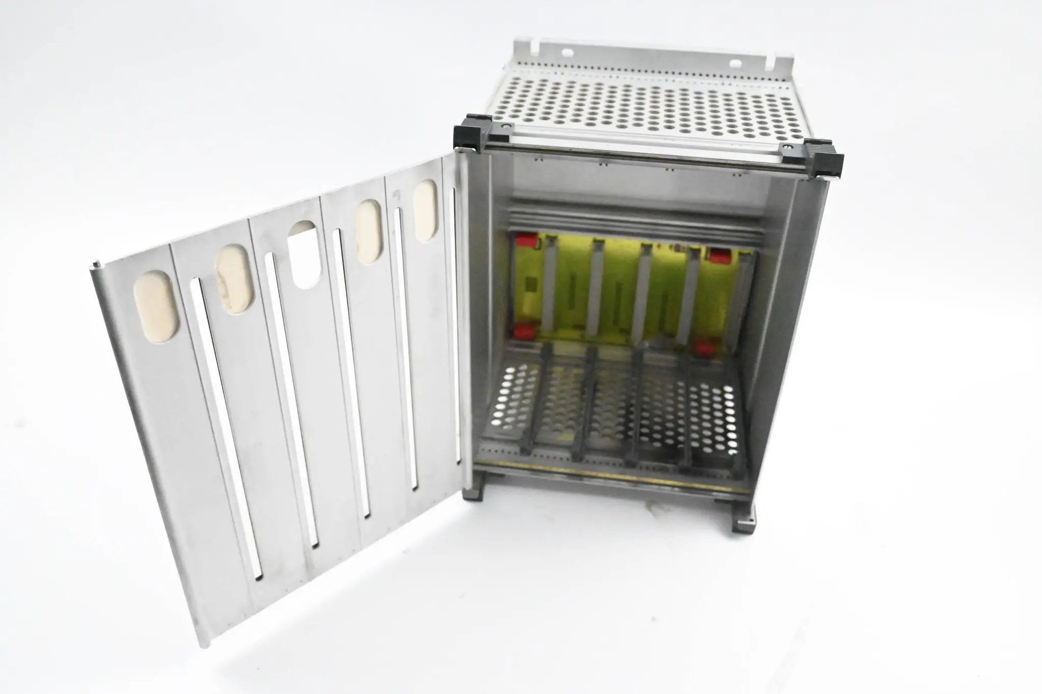 Produktfoto 1 von AEG Rack DTA 102 mit Bitbus I/O 7328-042.233853