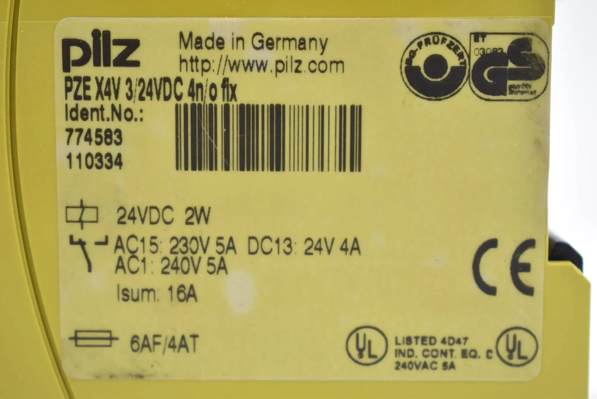 Produktfoto 1 von Pilz Sicherheitsrelais PZE X4V 3/24VDC 4n/o fix ( 774583 ) 2W
