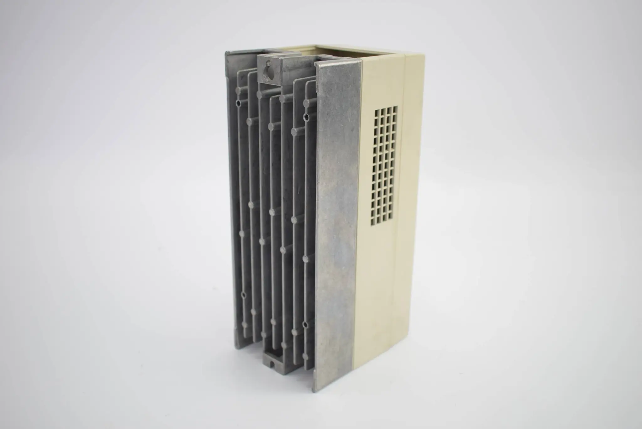 Produktfoto 1 von KEB Combivert Frequenzumrichter 07.F4.SOC-M220