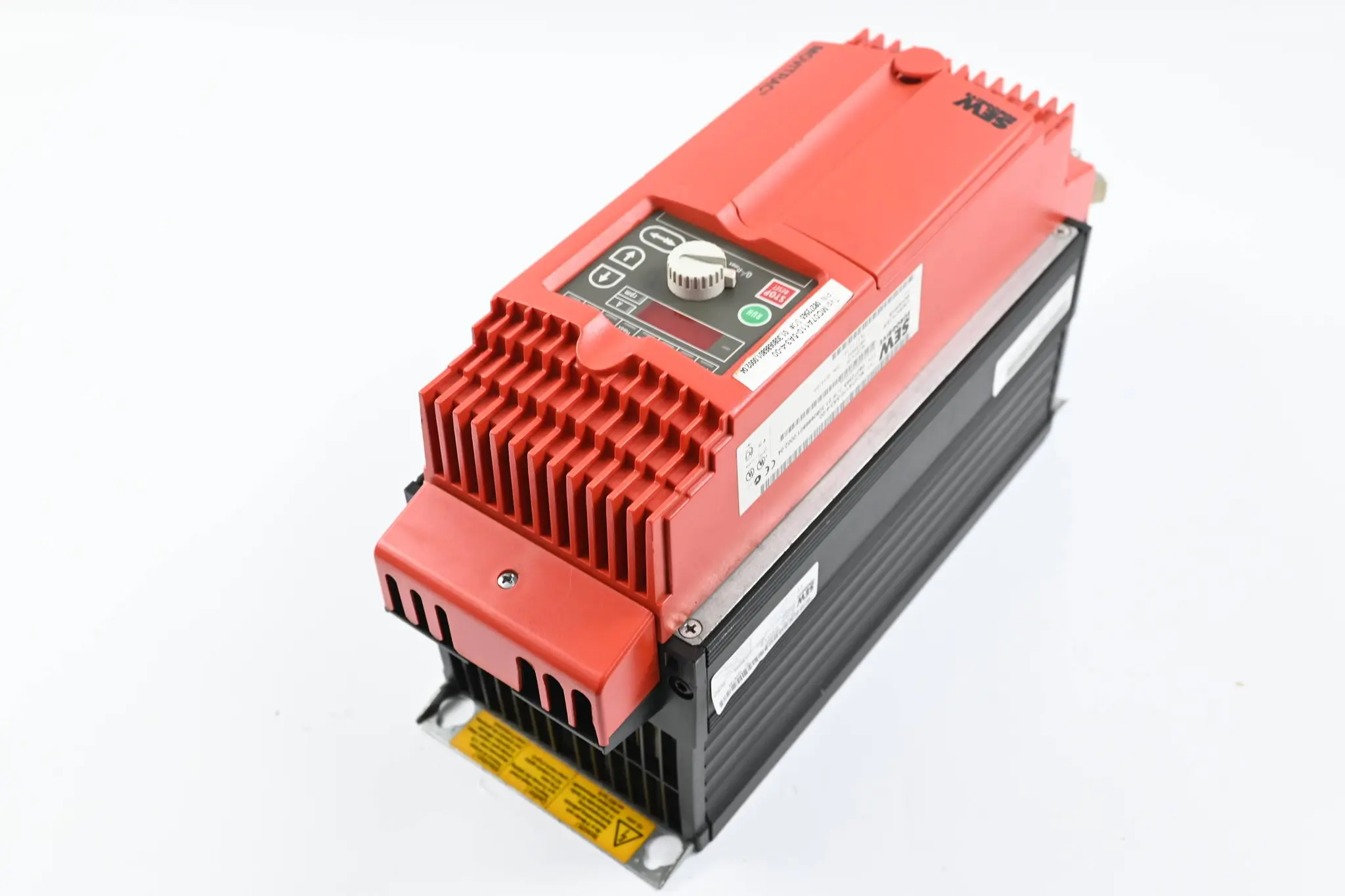 Produktfoto 1 von SEW-Eurodrive MC07A110-5A3-4-00 ( 08272565 ) + MDx60A0110-5A3-4-00 ( 08226857 )
