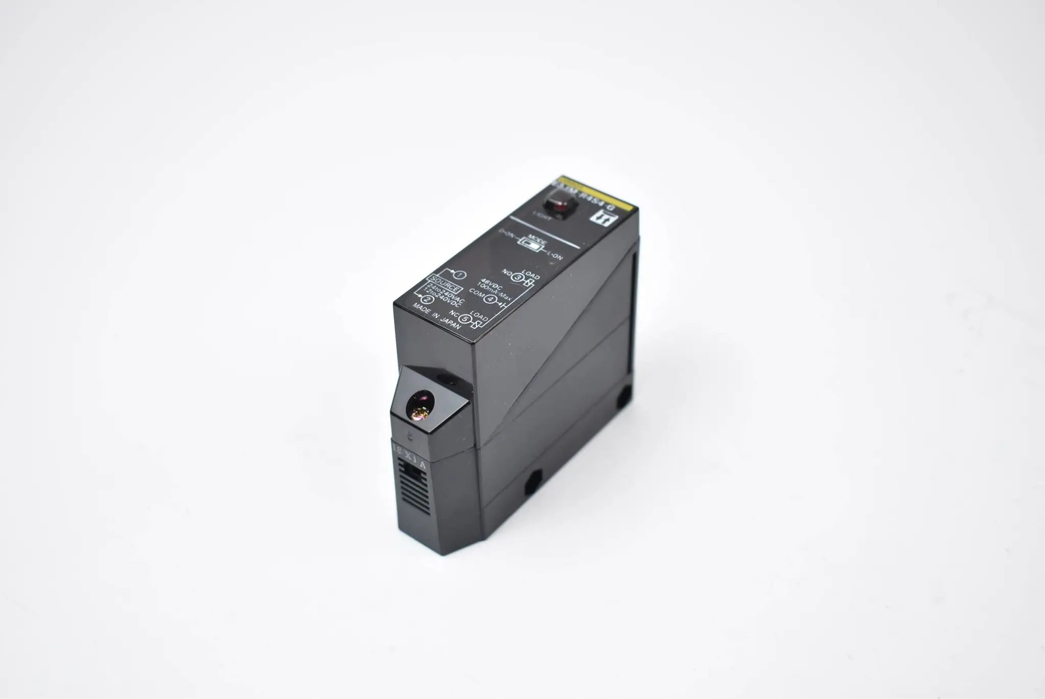 Produktfoto 1 von Omron Photoelectric Switch 24-240 VAC 12-240 VDC E3JM-R4S4-G