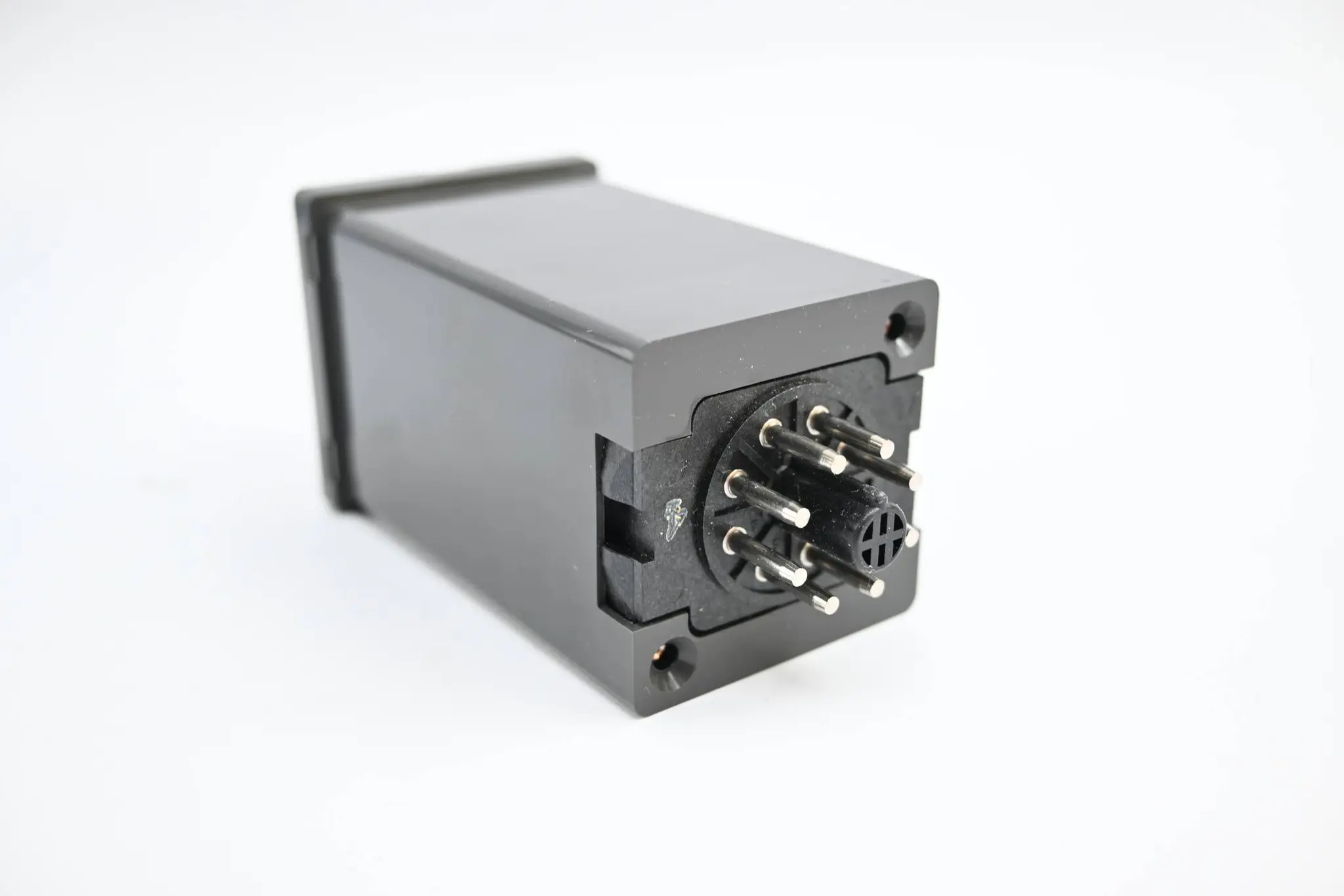 Produktfoto 1 von Omron Temperatur Controller 0-200°C 220 VAC ( E5C-4PTDIN )