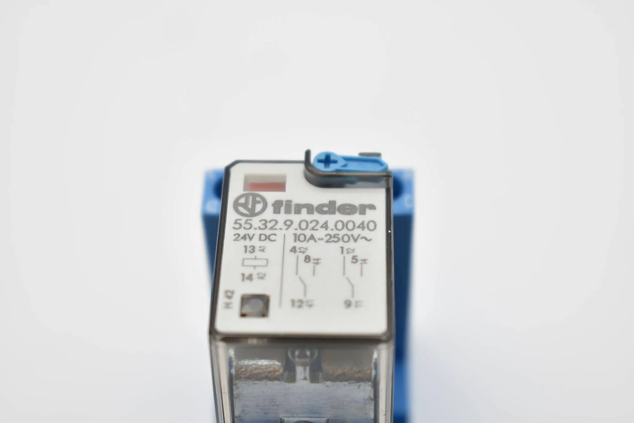 Produktfoto 1 von Finder Relaisfassung 94.04 inkl. 55.32.9.024.0040