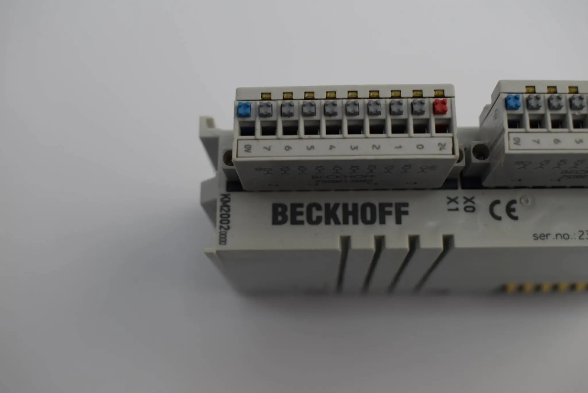 Produktfoto 1 von Beckhoff Busklemmenmodul 16-Kanal-Digital-Ausgang KM2002-0000 ( KM2002 ) KM 2002