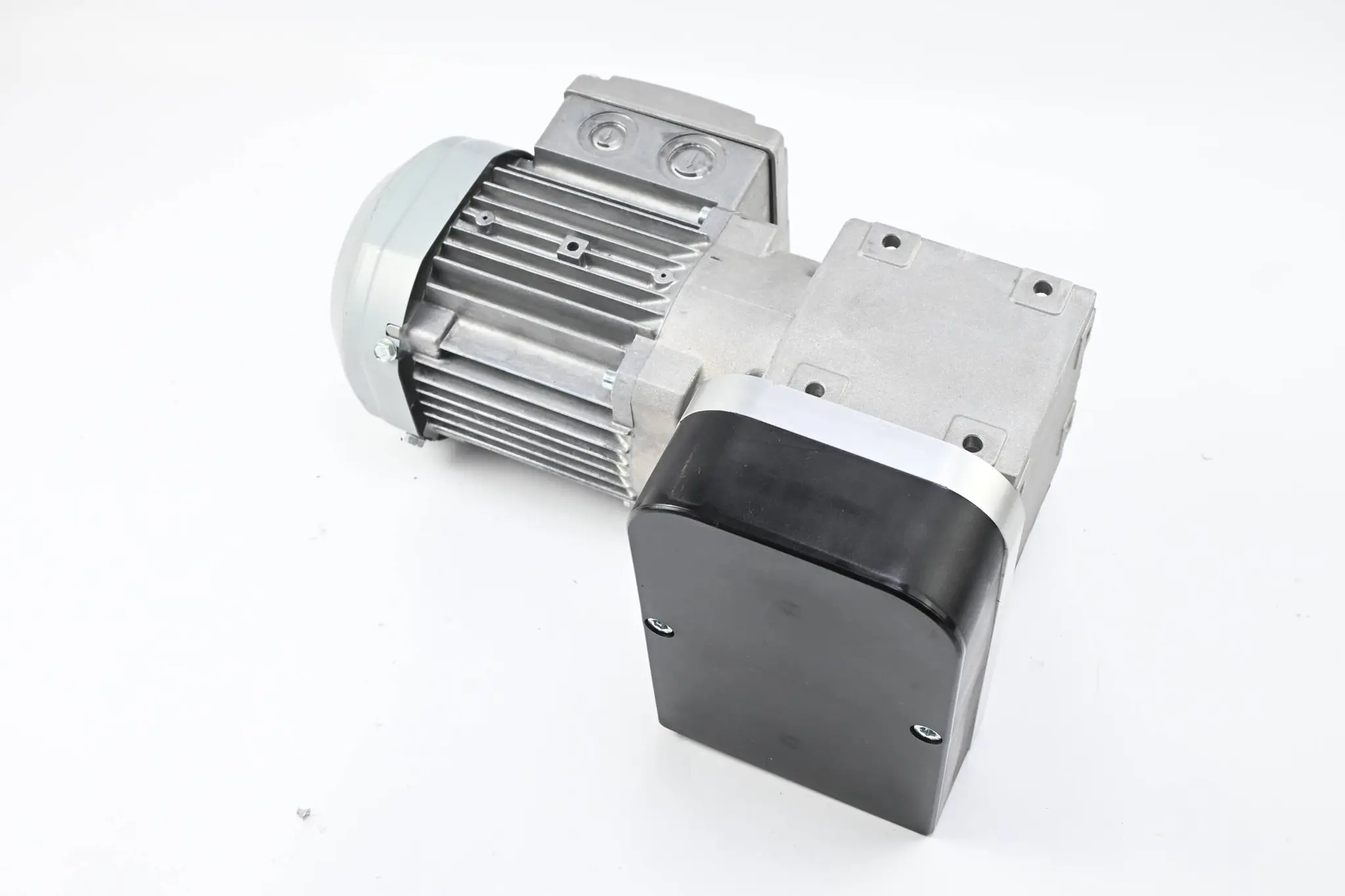 Produktfoto 1 von SEW Eurodrive Getriebemotor WAF20 DR63L4/BR/IS ( 0,25/0,25/S1kW ) + Anbauteil