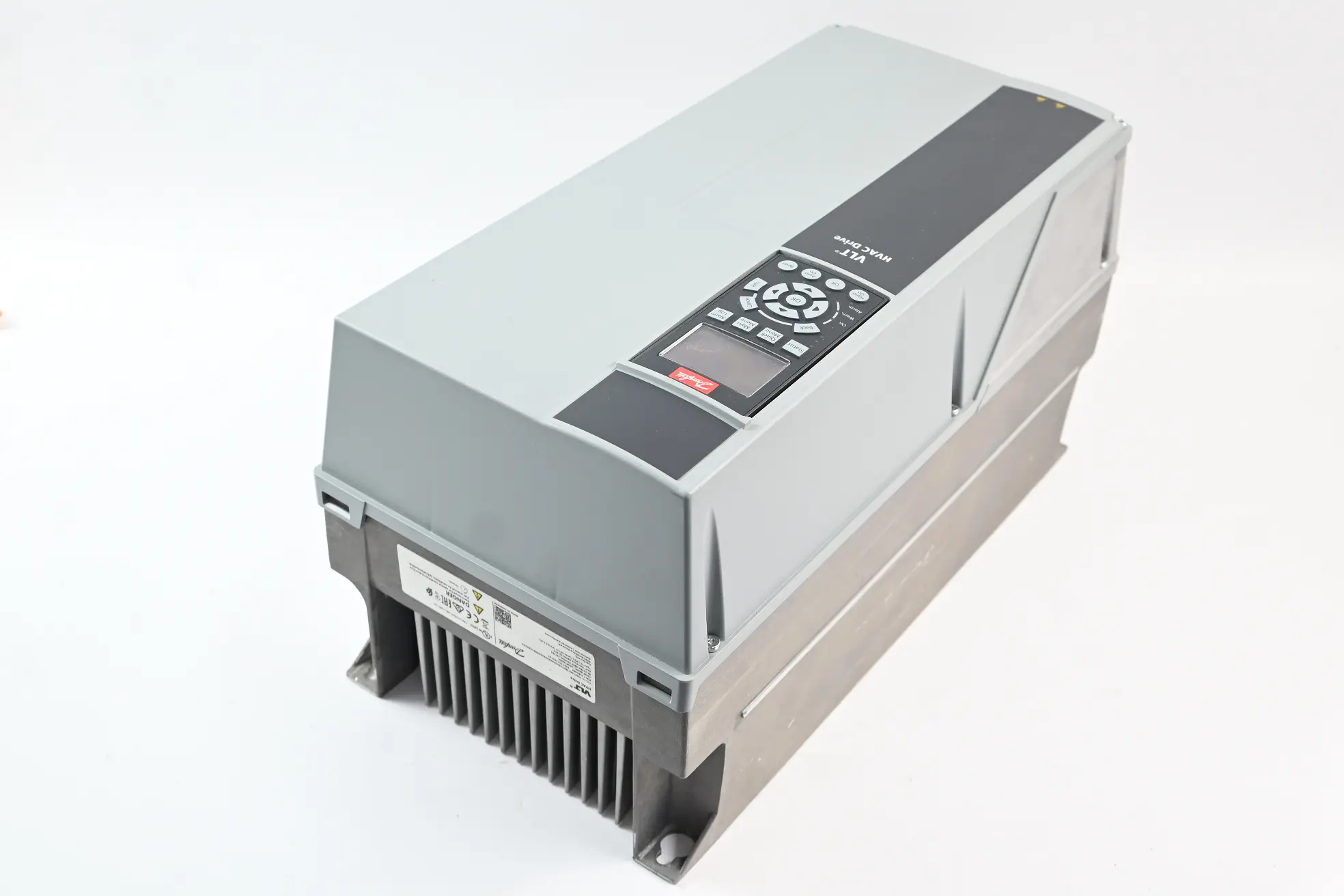 Produktfoto 1 von Danfoss Frequenzumrichter FC-102P15KT4E55H3XGXXXXSXXXXAXBXCXXXXDX ( 131B5480 )