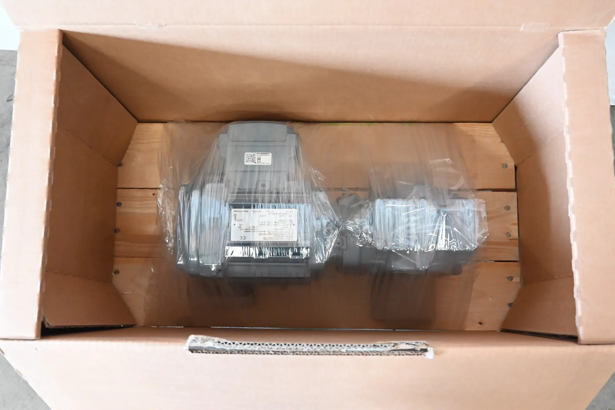 Produktfoto 1 von SEW-Eurodrive Getriebemotor SA47 DRN80MK4/ISU/TH/EI7C / SA47DRN80MK4/ISU/TH/EI7C