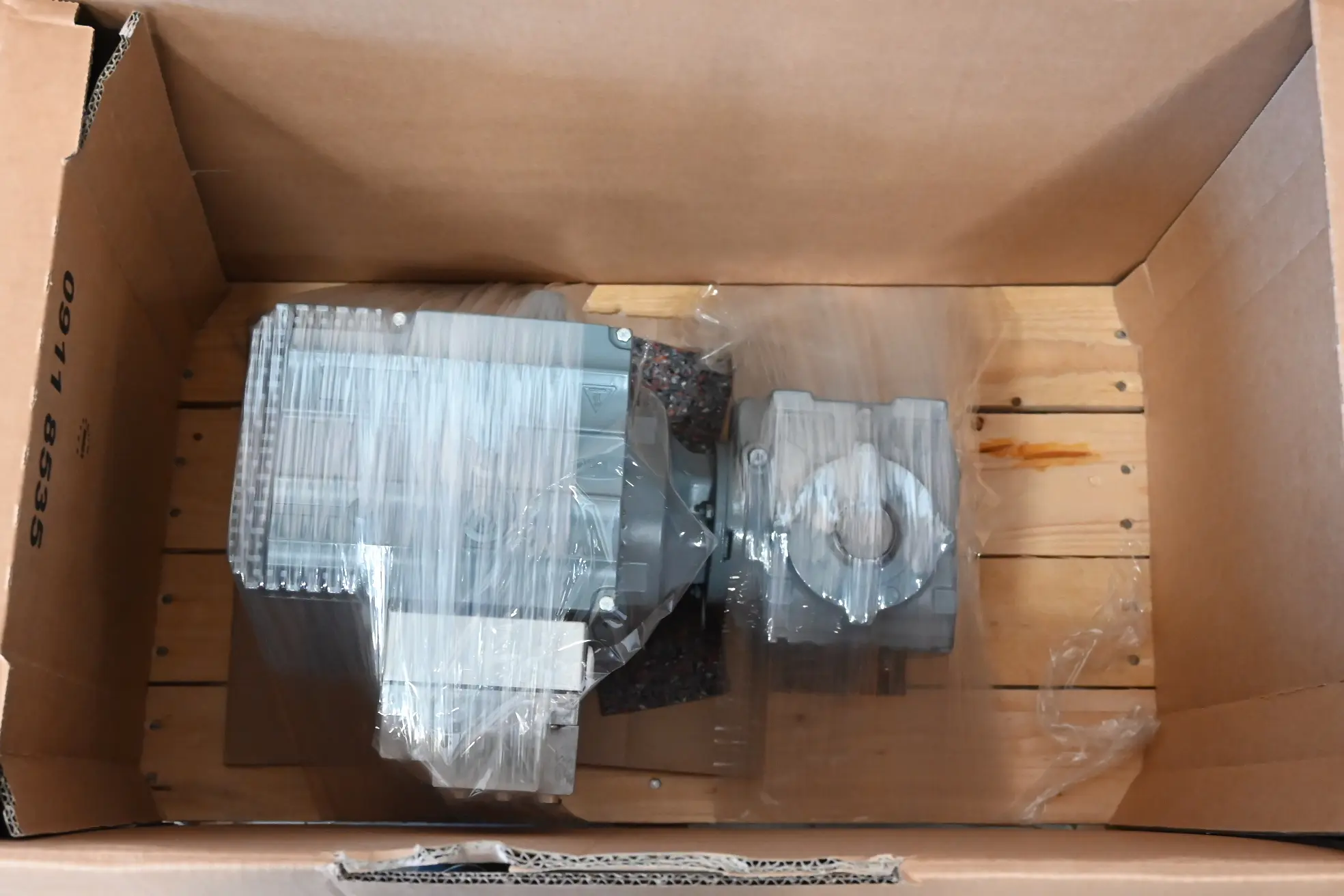 Produktfoto 1 von SEW-Eurodrive Getriebemotor SA47 DRN90S4/MM11/MO ( SA47DRN90S4/MM11/MO )
