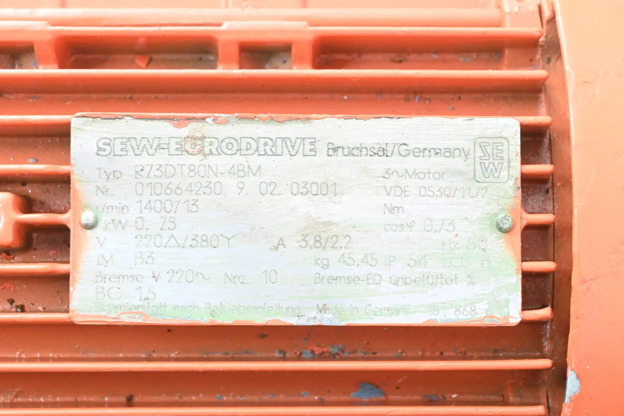 Produktfoto 1 von SEW-Eurodrive 3~ Getriebemotor R73DT80N-4BM ( R73 DT80N-4BM ) 0,75 kW
