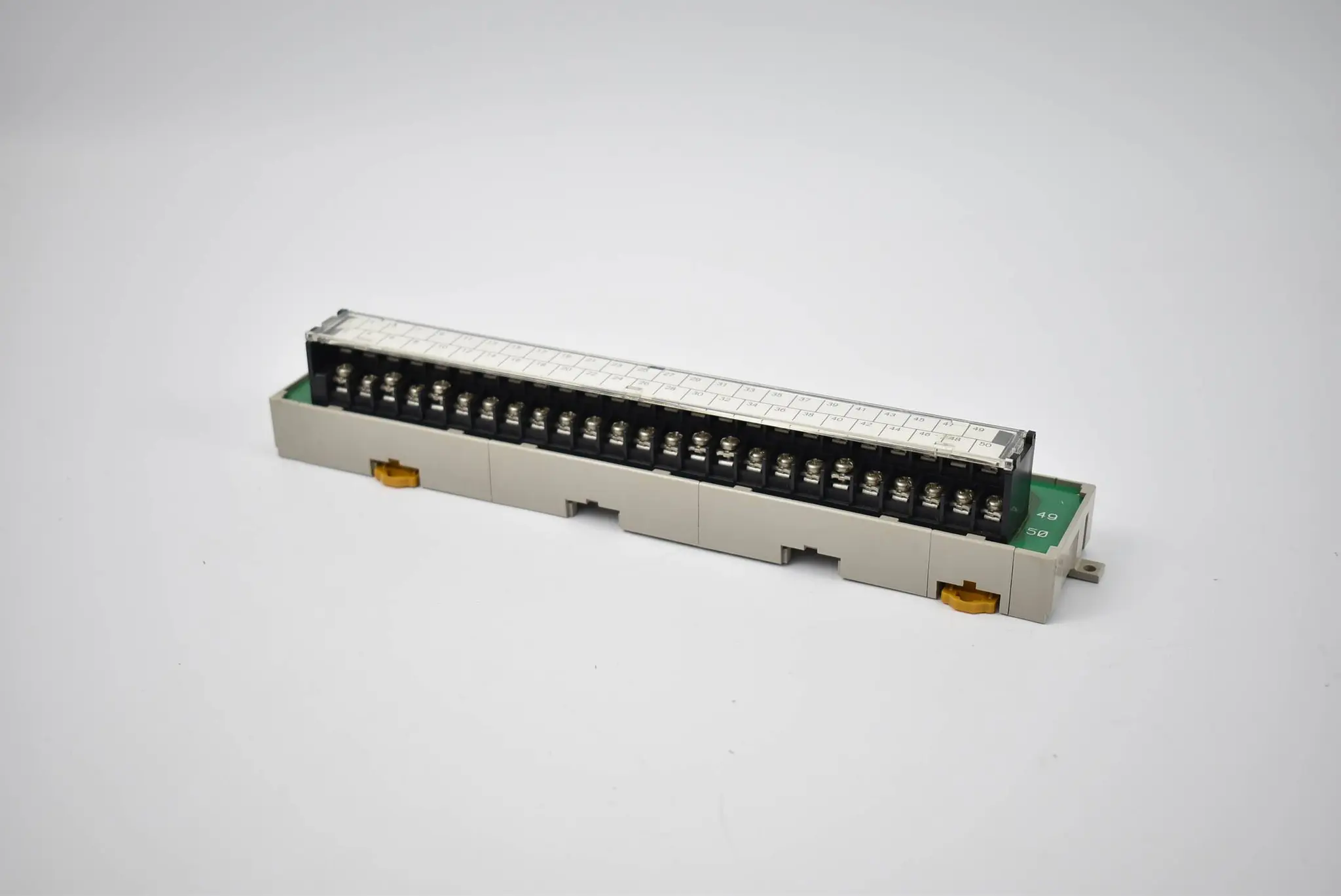 Produktfoto 1 von Yaskawa Klemmenblock JUSP-TA50P