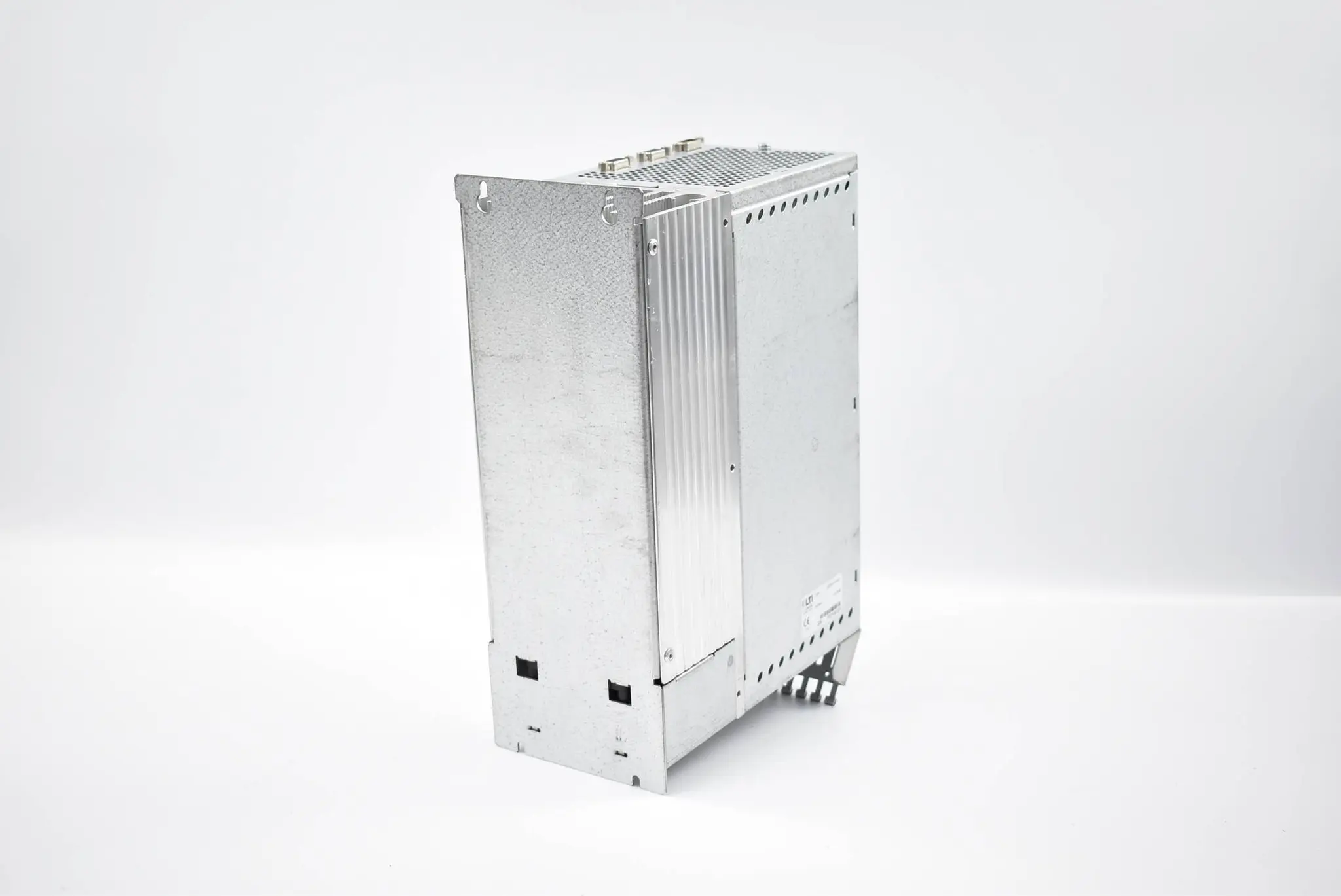 Produktfoto 1 von Lust LTi Drives Servoregler CDD34.017,W2.1 ( 11,8 kVA 0-400 Hz )