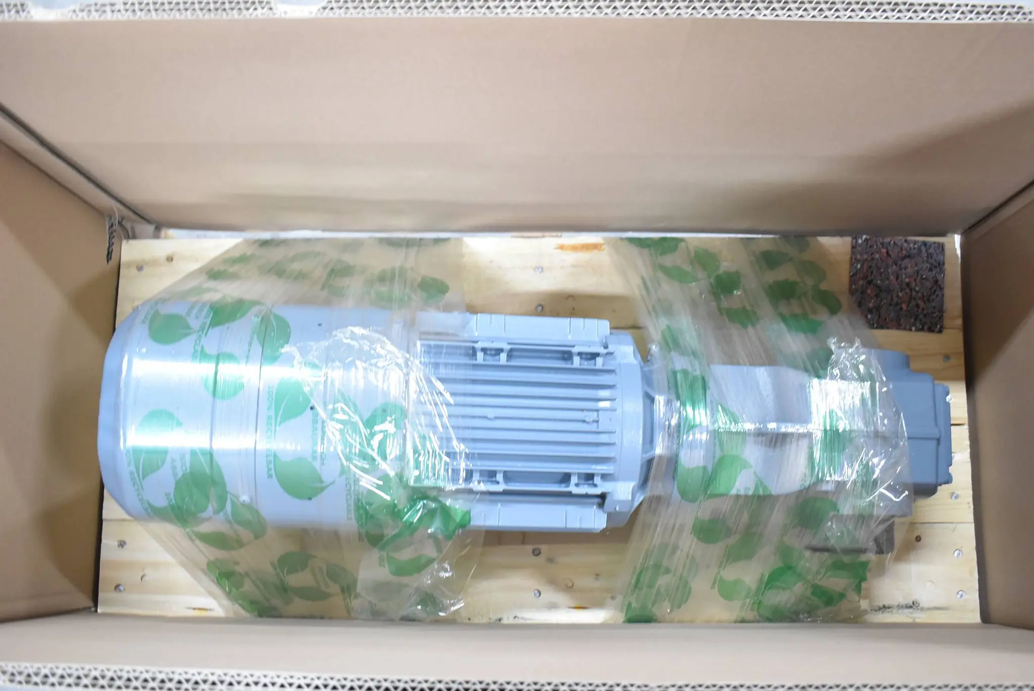 Produktfoto 1 von SEW Eurodrive Getriebemotor KH47 DRN100LS4/BE2HR/TF/EK8S