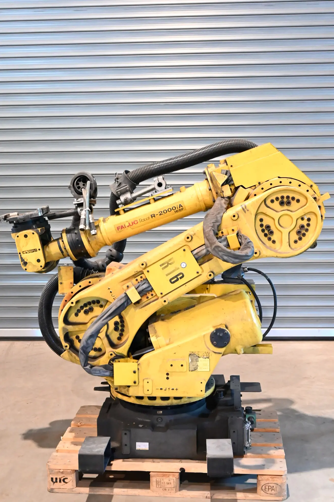 Produktfoto 1 von Fanuc Roboter R-2000iA/165F ( A05B-1324-B203 ) + R-J3iB ( A05B-2453-B252 )