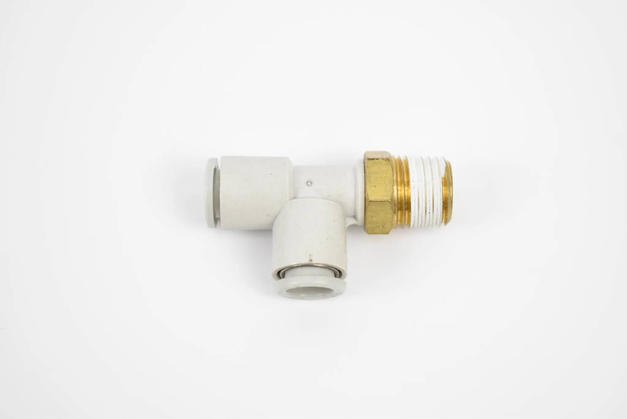 Produktfoto 1 von SMC Pneumatischer T-Steckverbinder mit Außengewinde 5/16 ( Gr. 8 ) VE 7 Stück