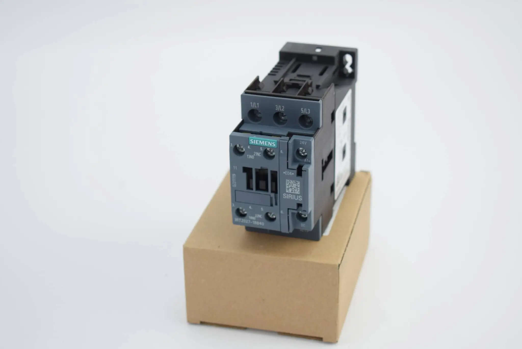 Produktfoto 1 von Siemens Schütz 3RT2027-1BB40 ( 3RT2 027-1BB40 ) E4