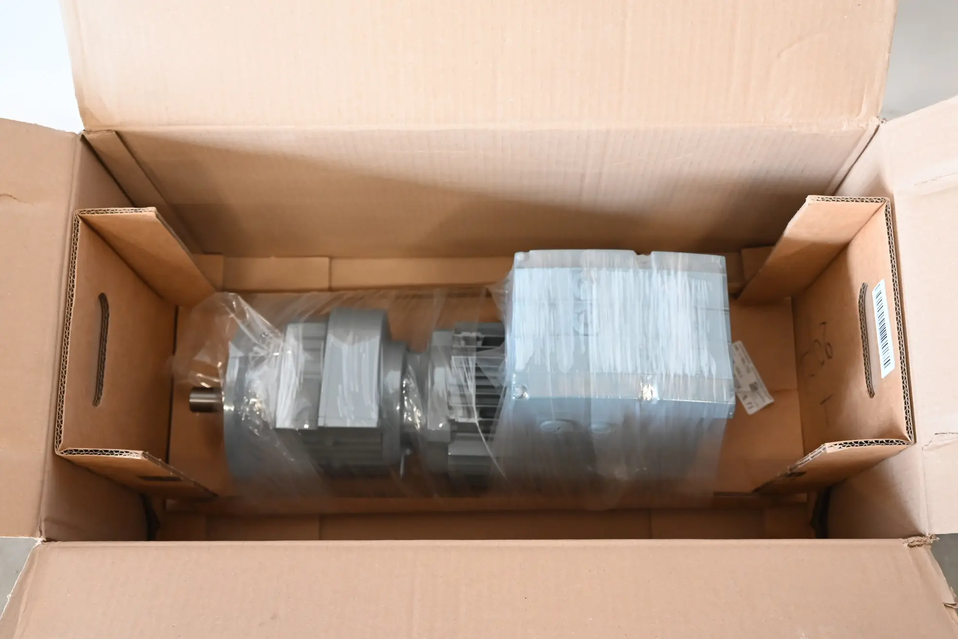 Produktfoto 1 von SEW-Eurodrive Getriebemotor RF27 DRN80M4/MM11 ( RF27DRN80M4/MM11 )